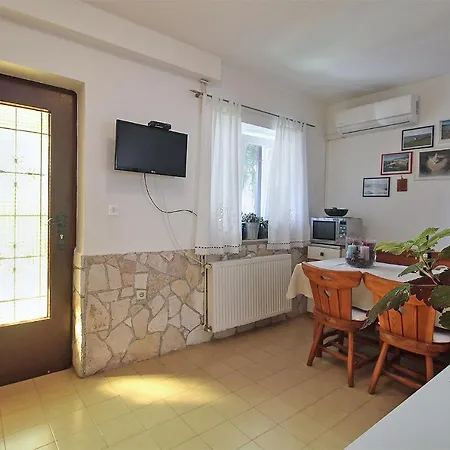 Leona 2216 Apartman