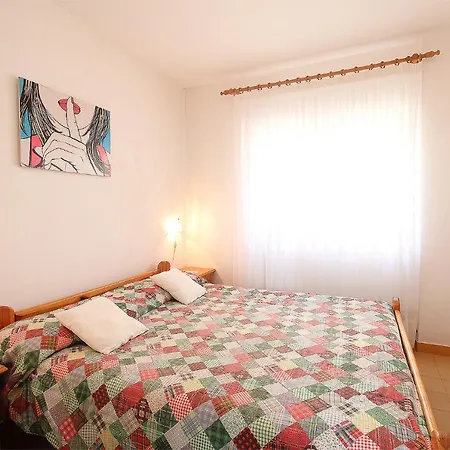 Leona 2216 Apartment *